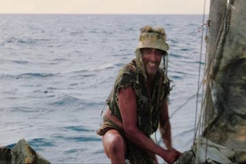 Waterworld 1995 Dub in Hindi thumb